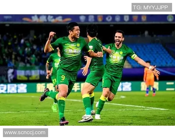 鲁能与国安激战背后裁判组的判罚争议与影响分析 鲁能与国安激战背后裁判组的判罚争议与影响分析