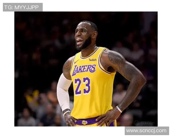 库里隐形眼镜新选择助力比赛表现提升引发球迷热议